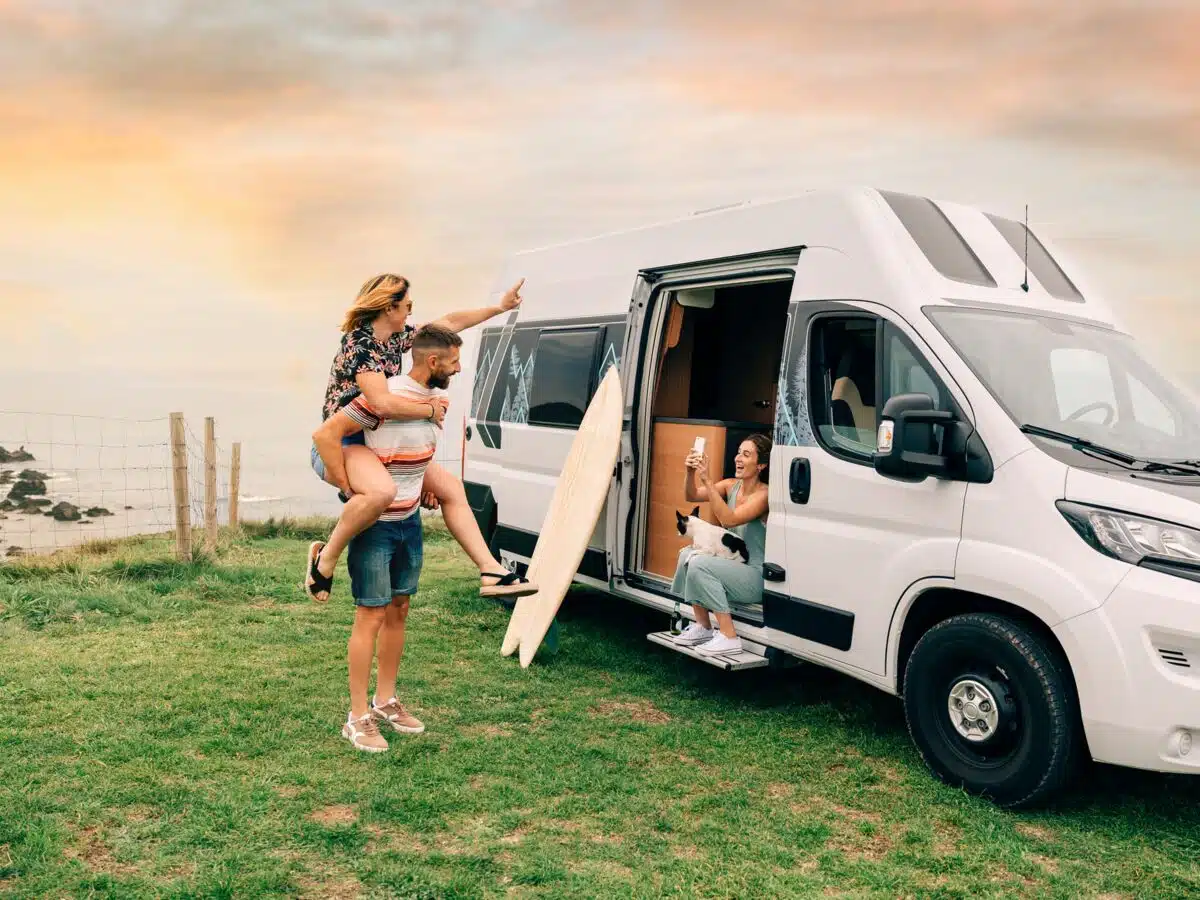 Voyagez en toute liberté avec la location de vans aménagés